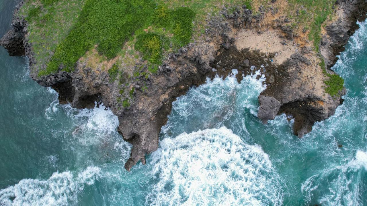 ワタム Nyumba Ya Afrika Bed & Breakfast エクステリア 写真